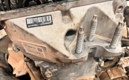 06年福特福克斯／06年福特福克斯的发动机的正时是皮带的还是链条的