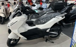 五羊本田150大踏板／五羊本田150踏板摩托车价格及图片及价格表