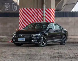 新款迈腾330领先型落地多少钱 迈腾330领先落地价1980万