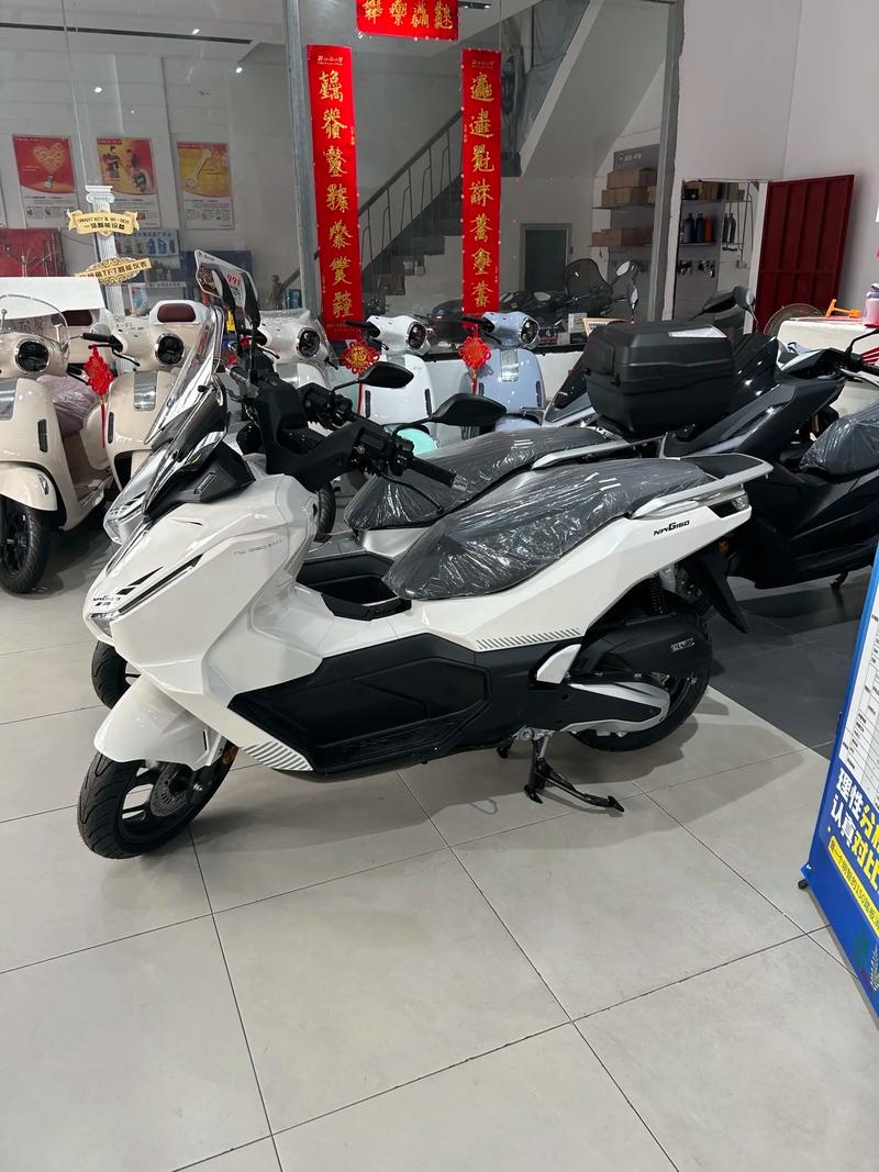 五羊本田150大踏板/五羊本田150踏板摩托车价格及图片及价格表